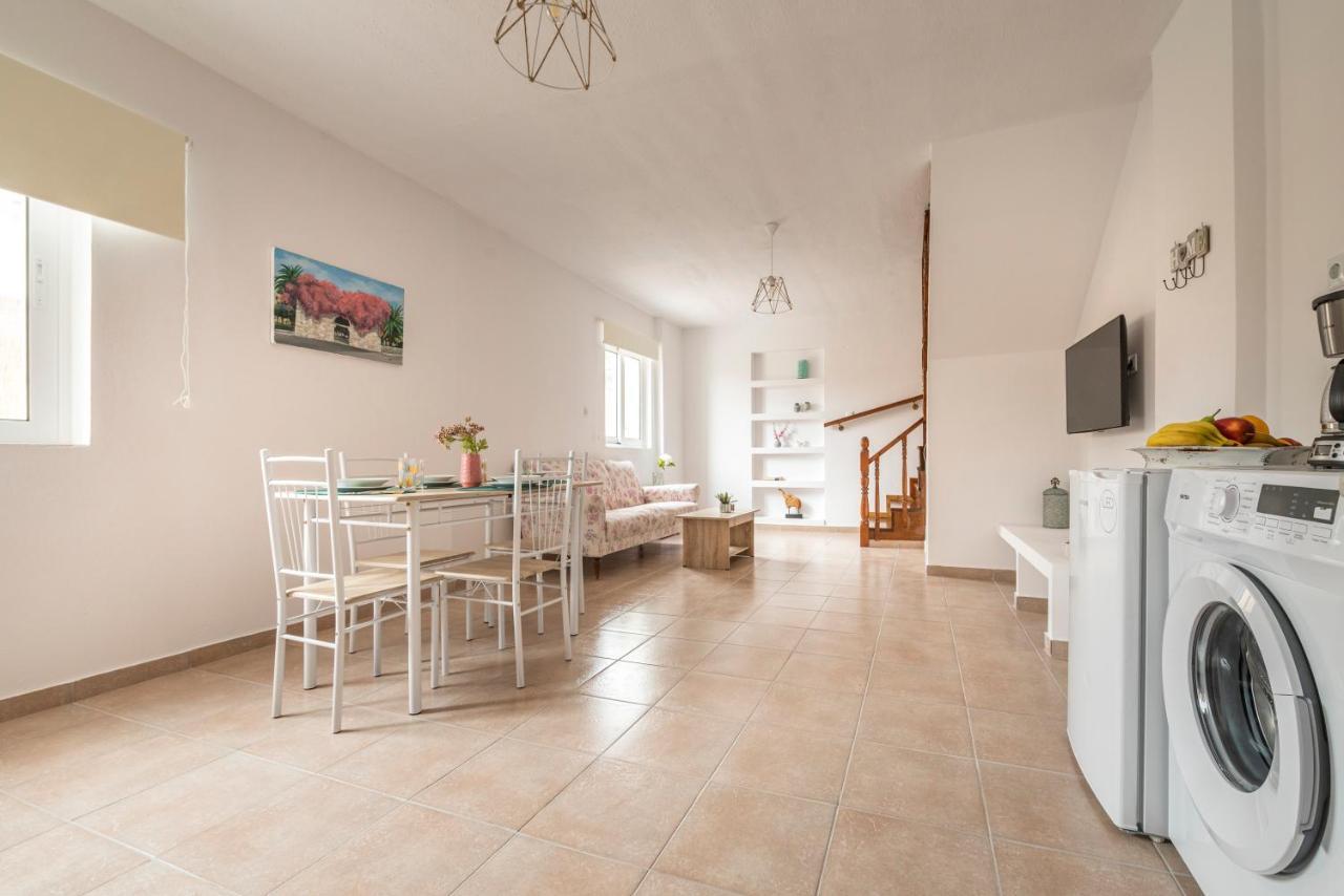 Traditional Suburbs Maisonette コス・タウン エクステリア 写真