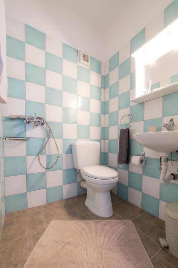 Traditional Suburbs Maisonette コス・タウン エクステリア 写真